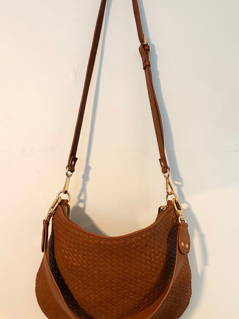 Sloane Handwoven Crescent Shoulder Bag in Cognac Quince - Picture 4 of 9